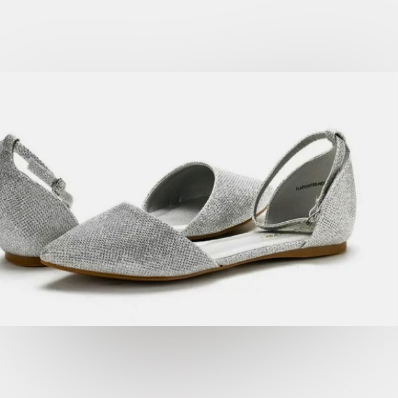 DREAM PAIRS SILVER FLATS WITH ANKLE STRAP - Picture 3 of 14